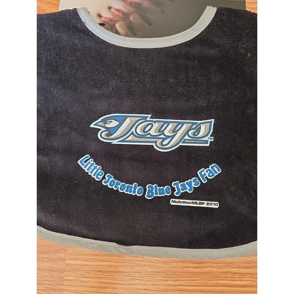 MLB Toronto Blue Jays All-Pro Baby Bib NEW Baby Infant Newborn Machine Washable